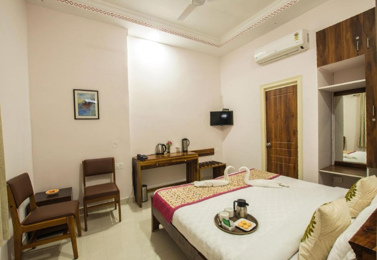 Lakeside Inn Ratanada Jodhpur  Ngoại thất bức ảnh