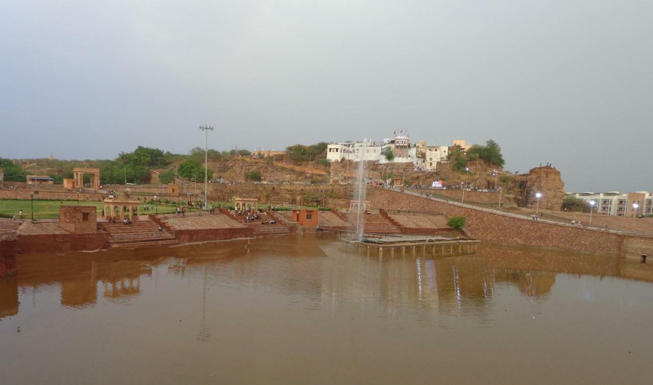 Lakeside Inn Ratanada Jodhpur  Ngoại thất bức ảnh